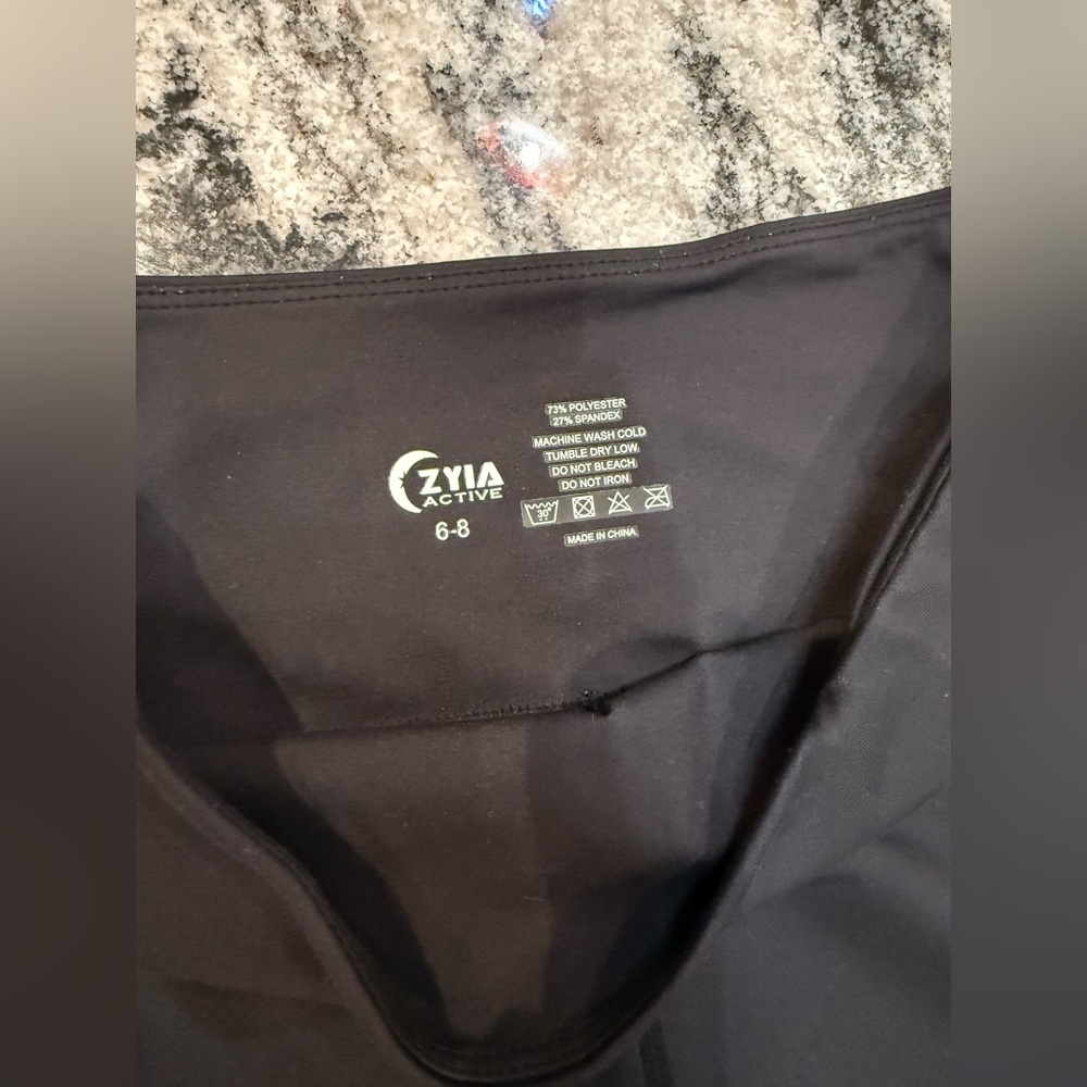 ZYIA Black Women's High-Waist Performance Leggings - Picture 2 of 5